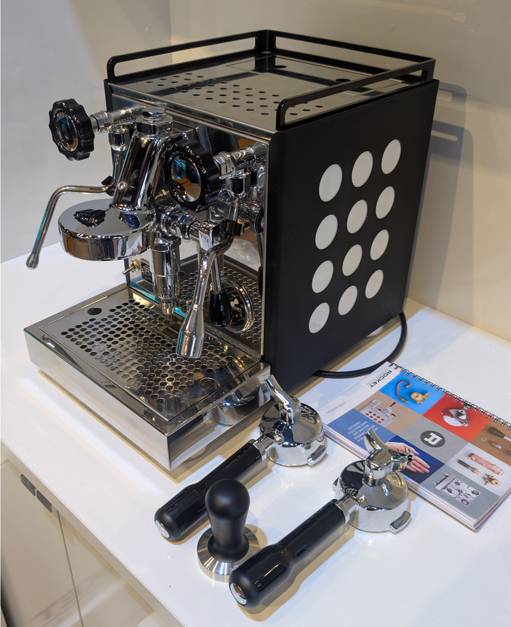 Pre-Owned Rocket Espresso Appartamento - Black with White Panels