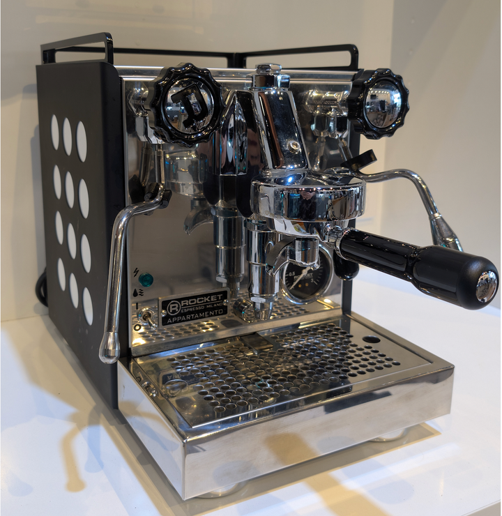 Pre-Owned Rocket Espresso Appartamento - Black with White Panels